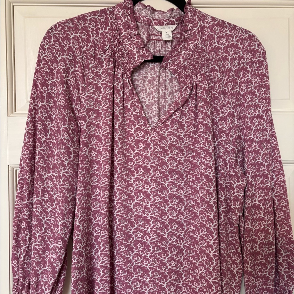 Caslon Dusty Rose Floral Ruffle V-Neck Blouse